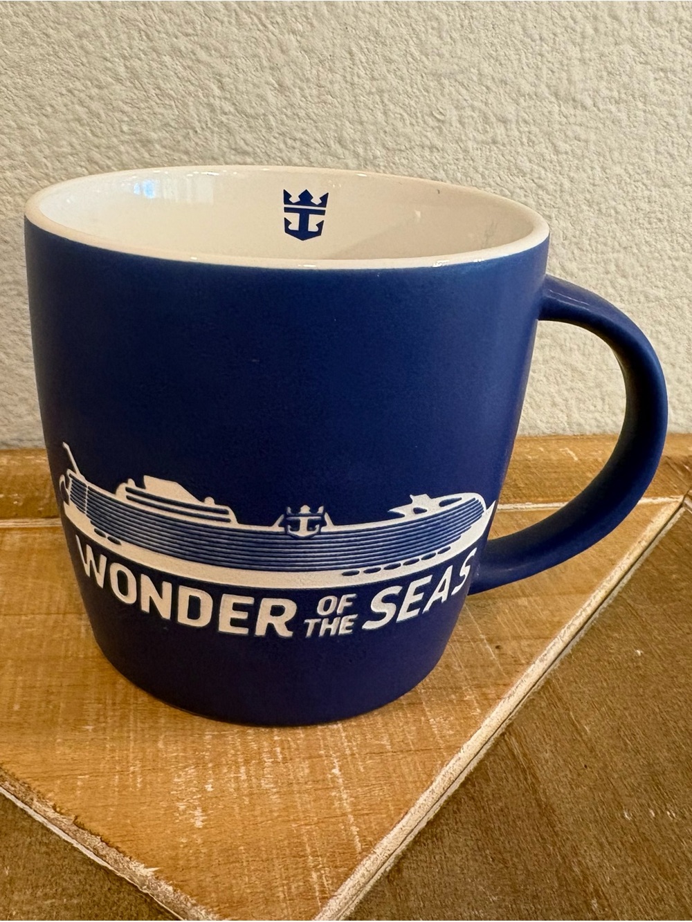 Royal Caribbean Wonder Of The Seas Ceramic Blue 18 Oz Coffee Mug Cruise HTF RARE